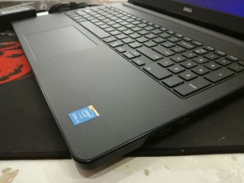 **SUPERFAST**DELL VOSTRO 15*i5-5200U*5TH GEN*4GB RAM*1000GB HDD*MAXXAUDIO